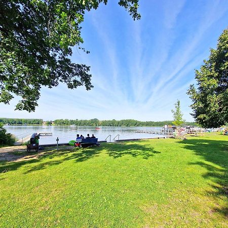 Ferienwohnungen Mirow See 10360 Екстер'єр фото